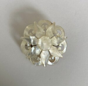 Vintage broche no 9
