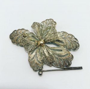 Vintage broche No 4