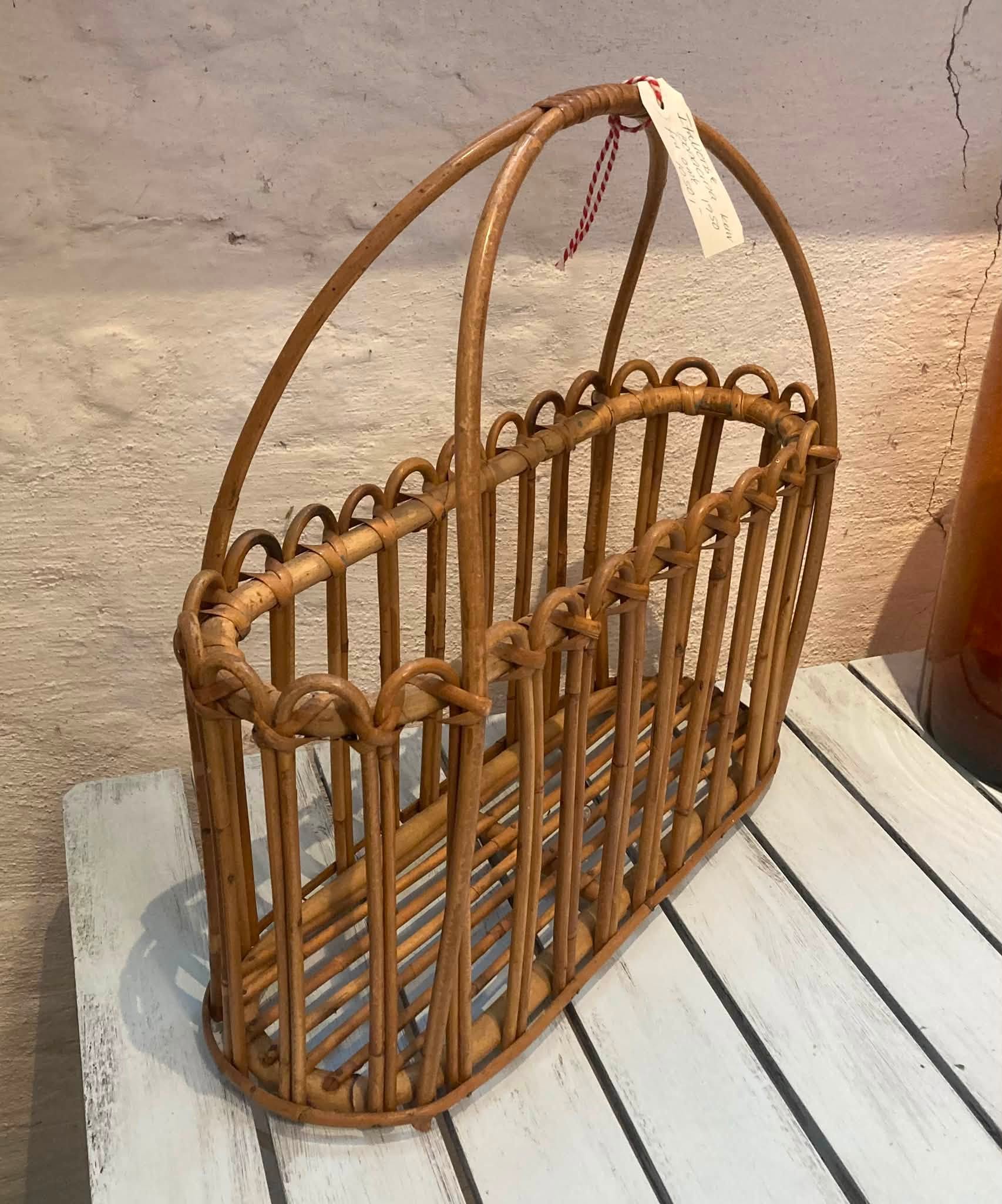 Vintage Franco Albini rattan magasinholder
