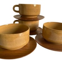 Höganäs te kop med teak underkop