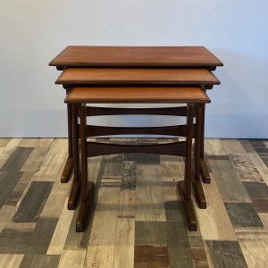 Indskudsborde teak No 2