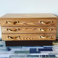 Vintage oregon pine dresser
