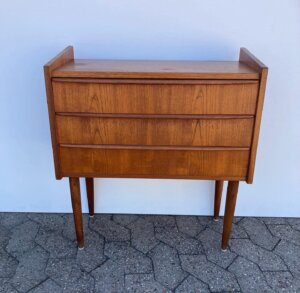 Teak kommode no 30