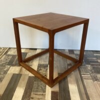 Vintage Kube bord no 1