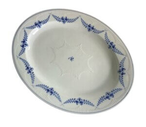 Royal Copenhagen stjerneriflet fad 5/7111