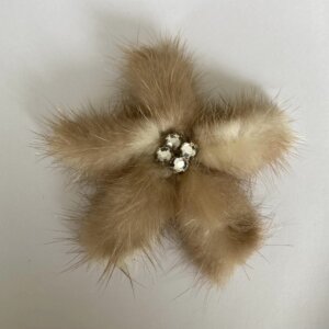 Vintage broche no 10